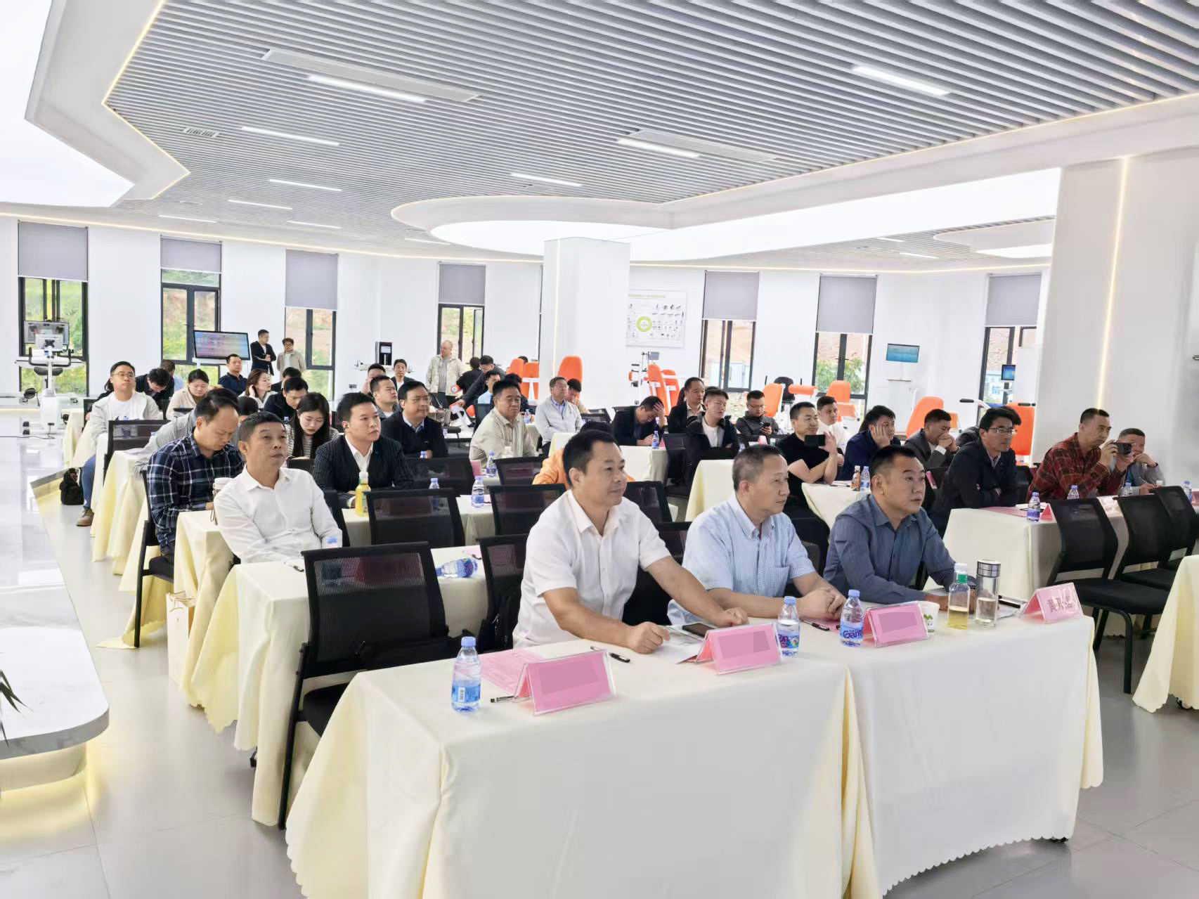 人来康复2025年第二届秋季业务模型促进交流会圆满落幕